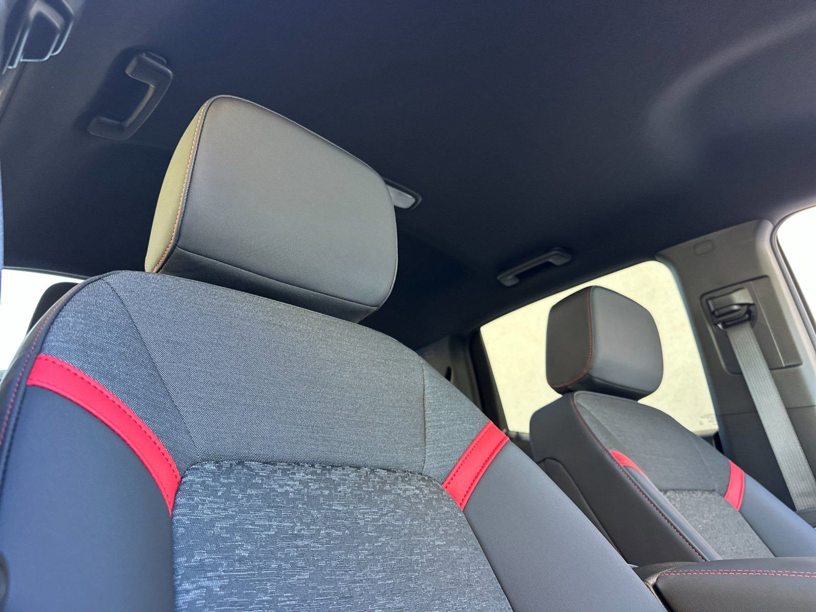 New 2026 Chevrolet Colorado Z71 image 18