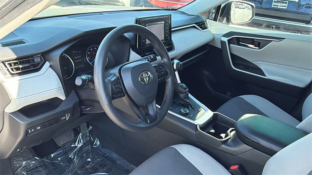 Certified 2021 Toyota RAV4 XLE image 15