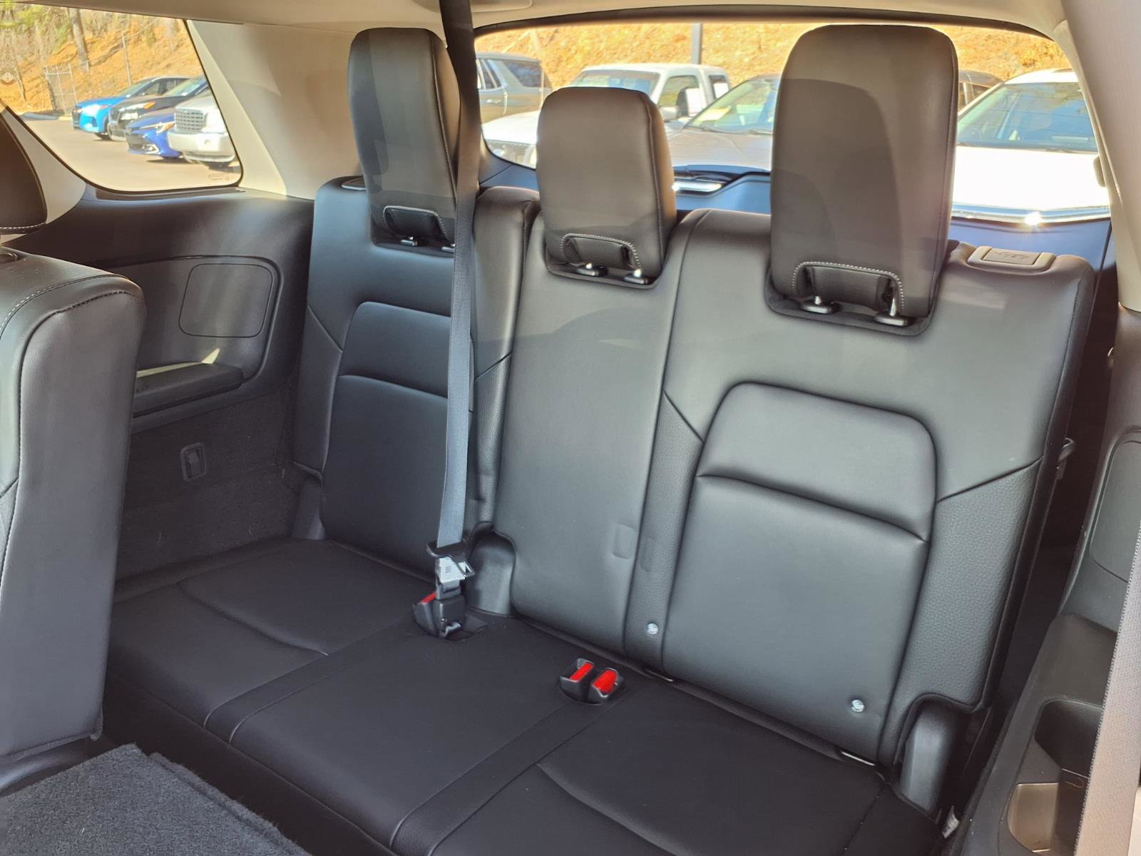 Certified 2024 Nissan Pathfinder SL AWD/4WD image 10