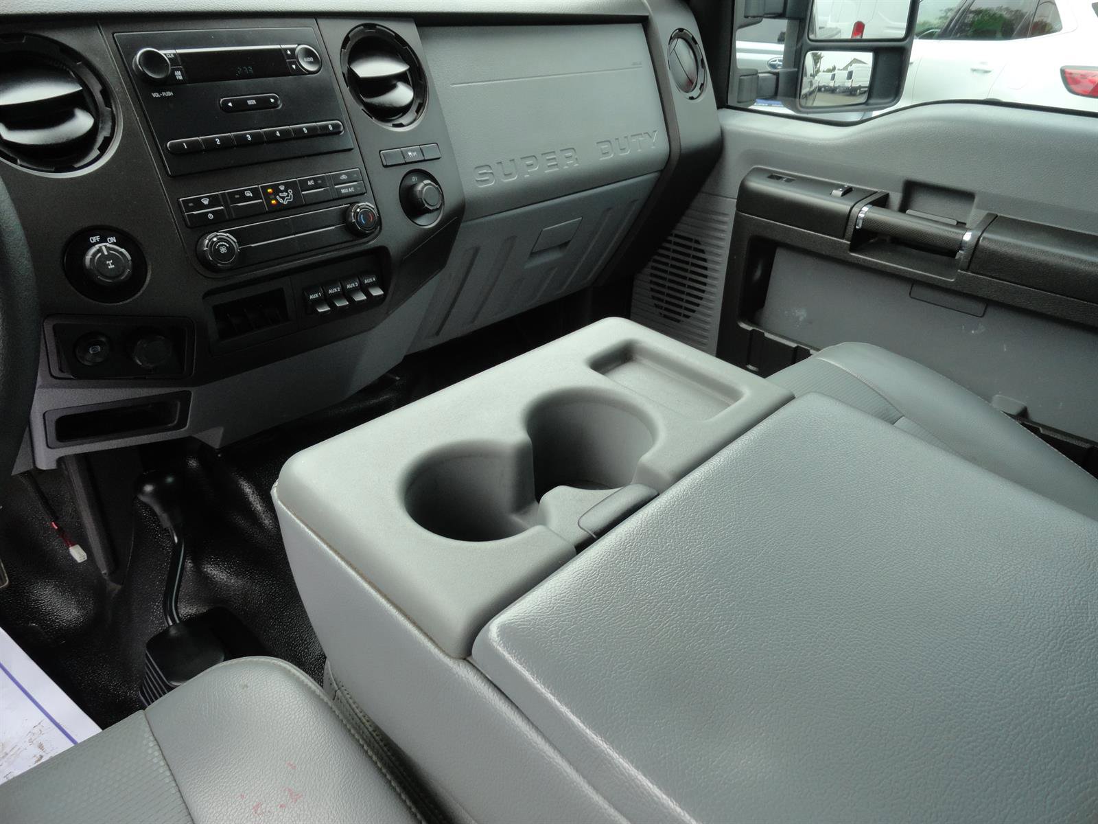Used 2015 Ford F250 XL w/ Power Equipment Group AWD/4WD image 16