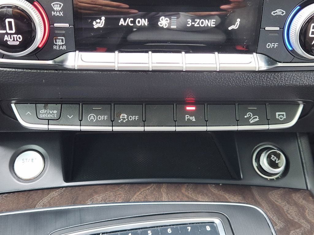 Used 2018 Audi Q5 Prestige w/ Prestige Package image 19