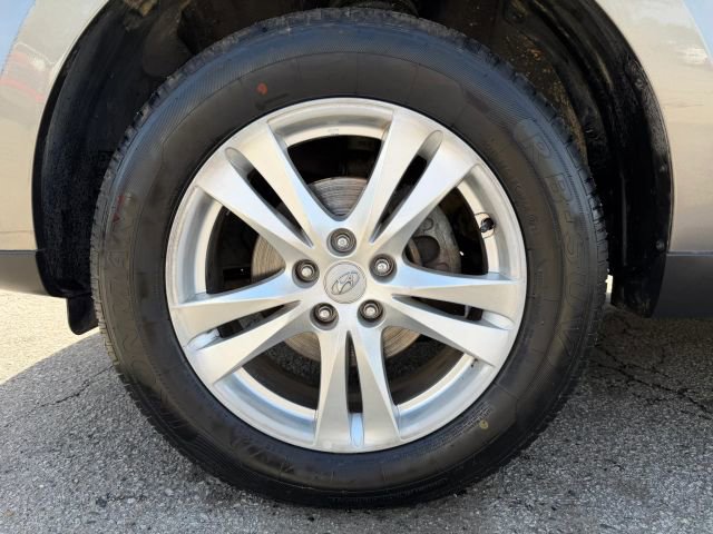 Used 2012 Hyundai Santa Fe SE image 13