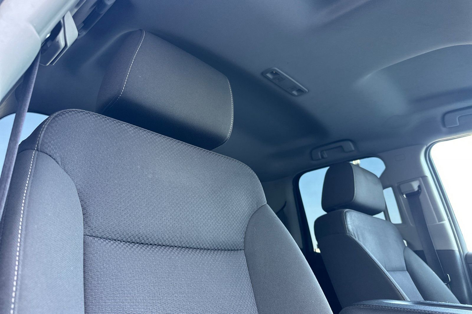 Used 2018 Chevrolet Silverado 1500 LT image 16