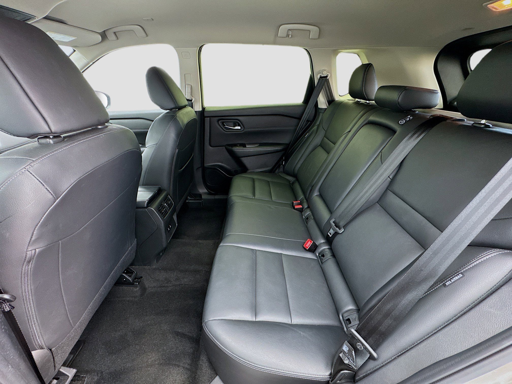 Used 2024 Nissan Rogue SL AWD/4WD image 15