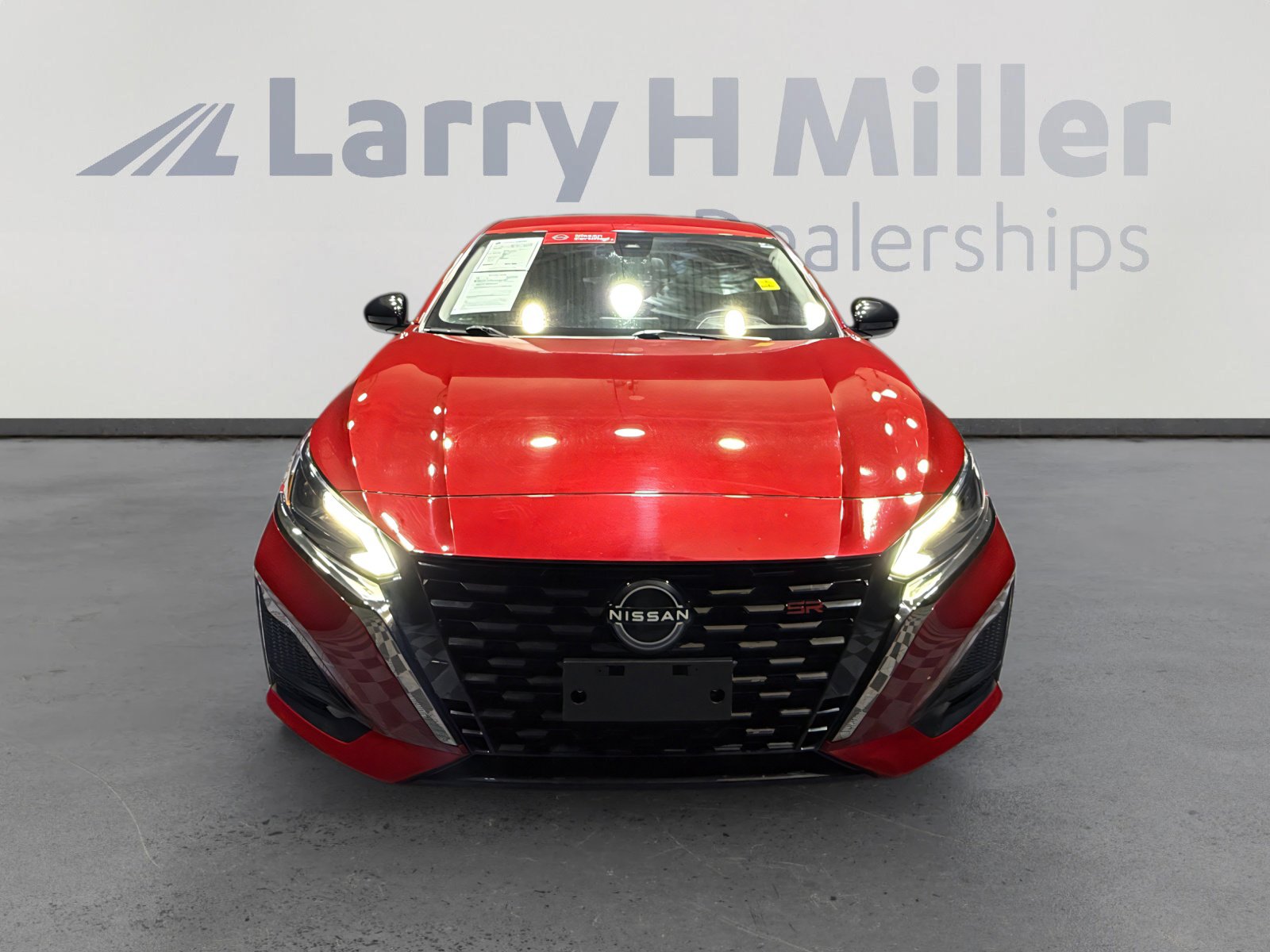 Certified 2023 Nissan Altima 2.5 SR AWD/4WD image 8