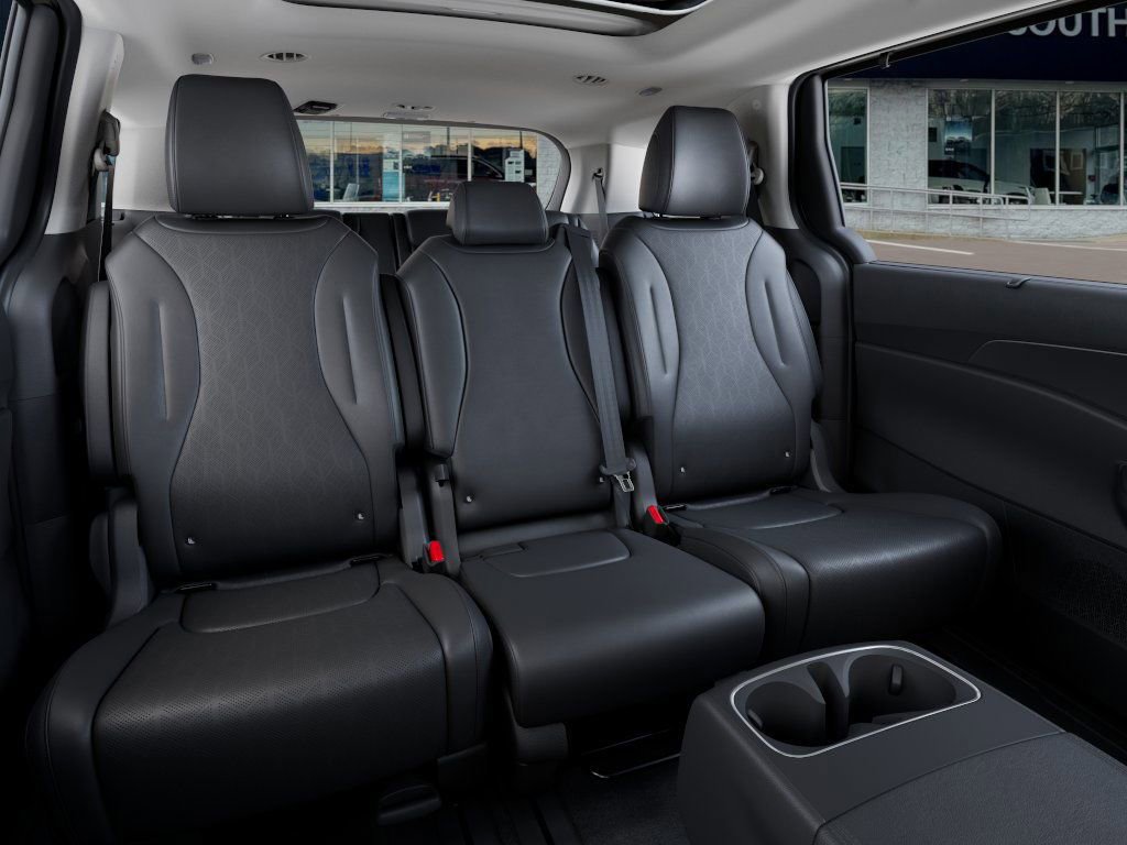 New 2026 Kia Carnival SX w/ SX Dark Edition Package image 16