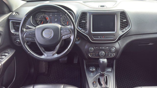 Used 2020 Jeep Cherokee Trailhawk w/ Cold Weather Group image 11