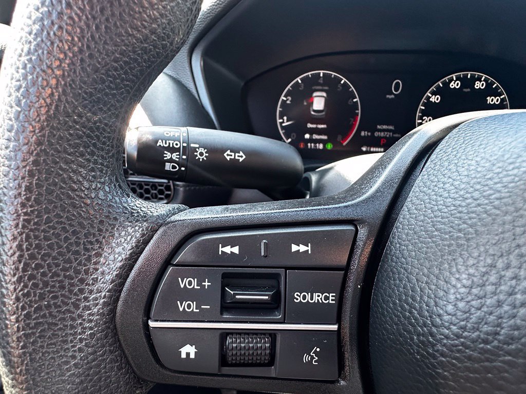 Certified 2025 Honda HR-V LX image 32