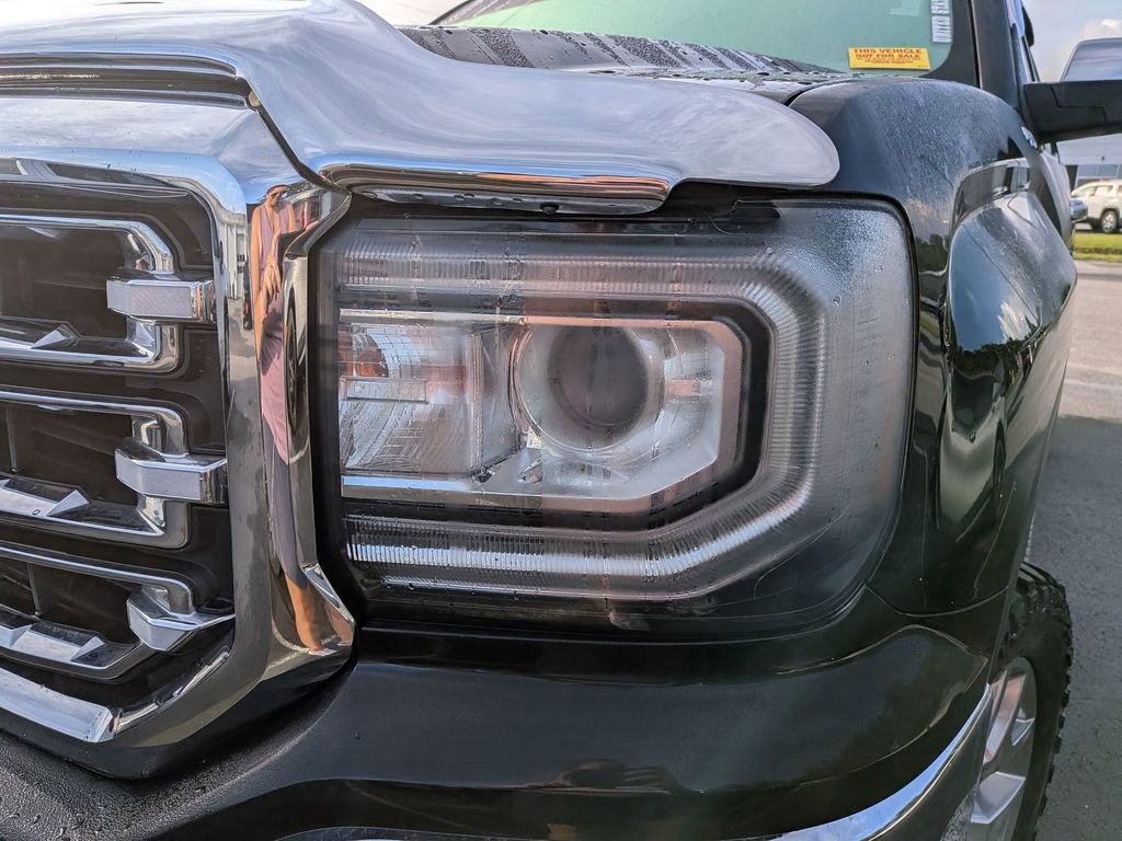 Used 2018 GMC Sierra 1500 SLT w/ SLT Premium Package AWD/4WD image 2