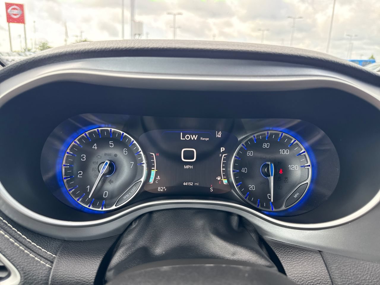 Used 2022 Chrysler Pacifica Touring-L w/ S Appearance Package FWD image 19