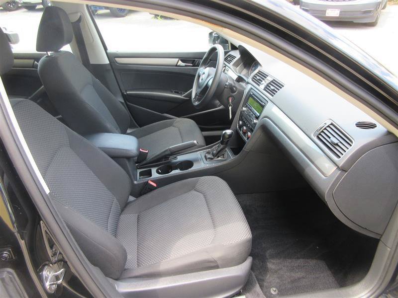Used 2014 Volkswagen Passat 1.8T S FWD image 19