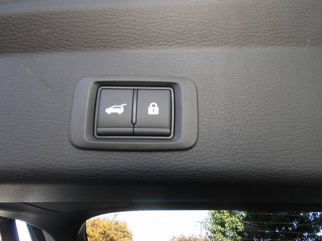 New 2025 Mitsubishi Outlander SE image 11