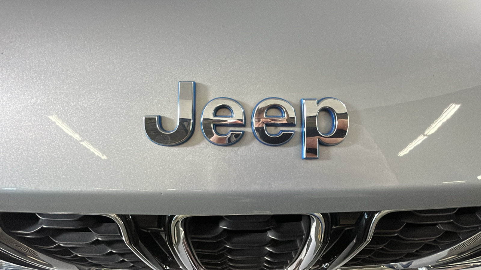 Used 2024 Jeep Grand Cherokee Limited 4xe AWD/4WD image 9
