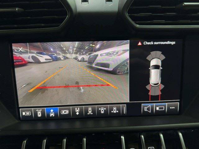 Used 2019 Lamborghini Urus AWD/4WD image 47