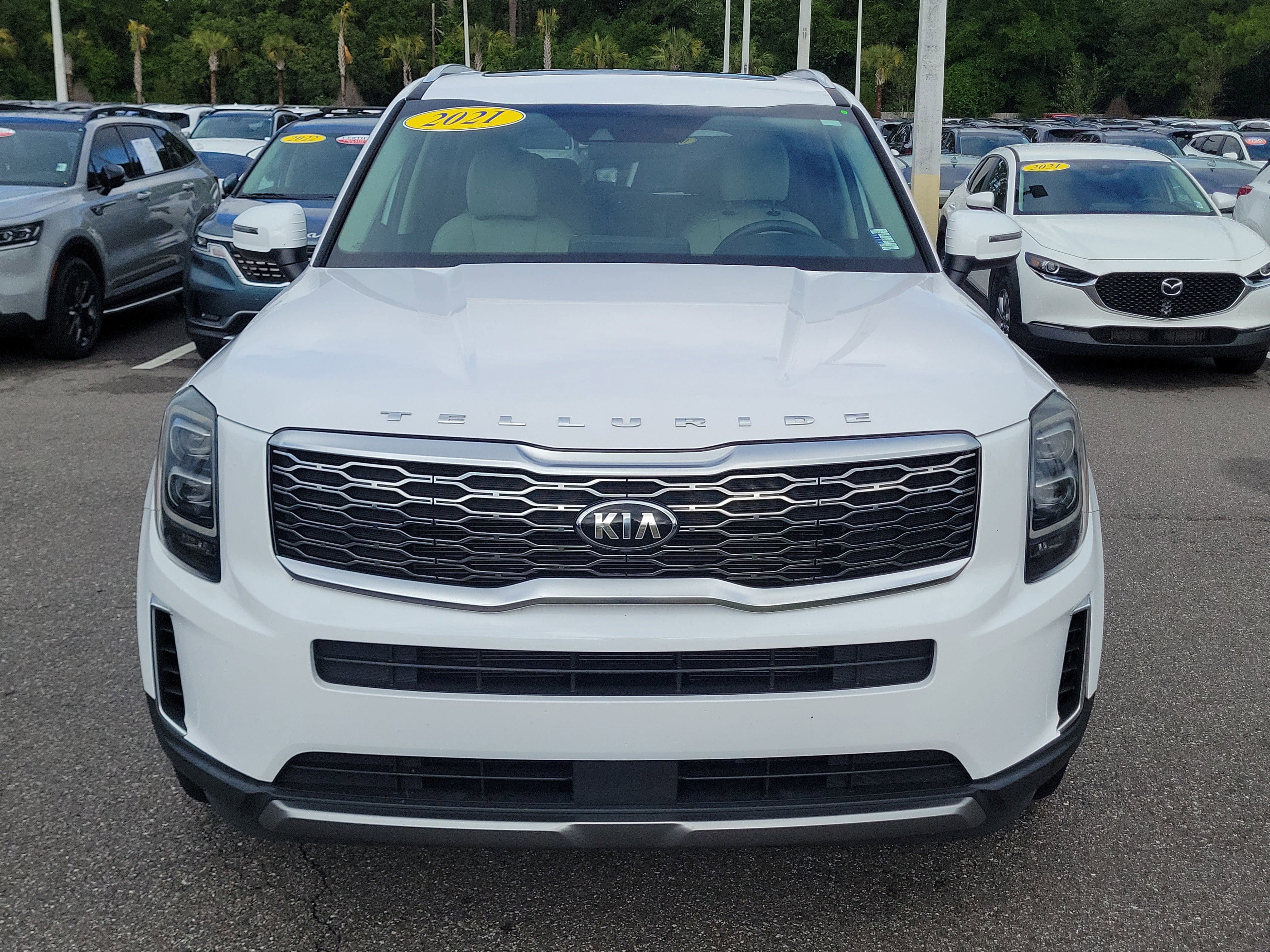 Used 2021 Kia Telluride EX w/ EX Premium Package FWD image 2