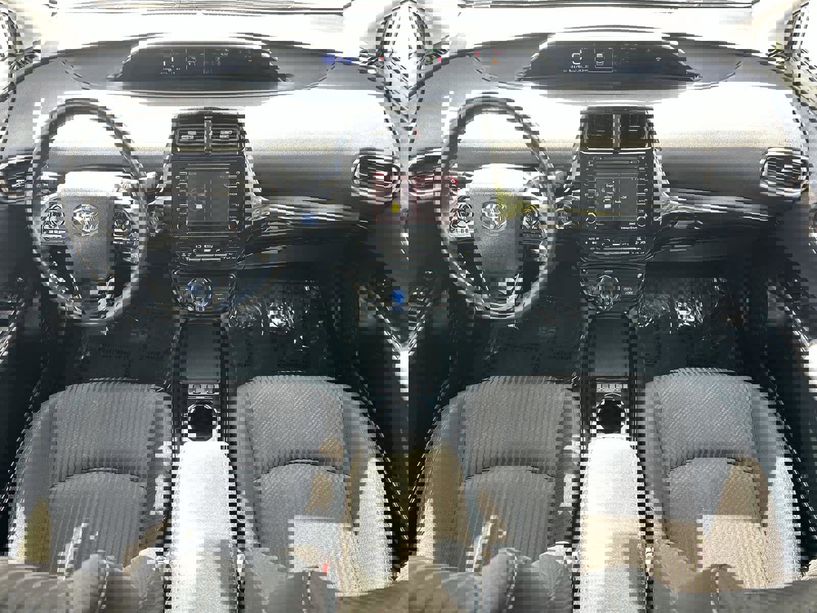 Used 2021 Toyota Prius Prime LE image 10