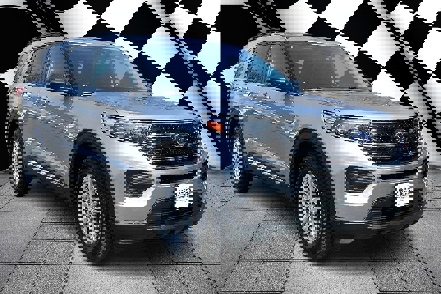 Used 2022 Ford Explorer XLT w/ Class IV Trailer Tow Package image 11