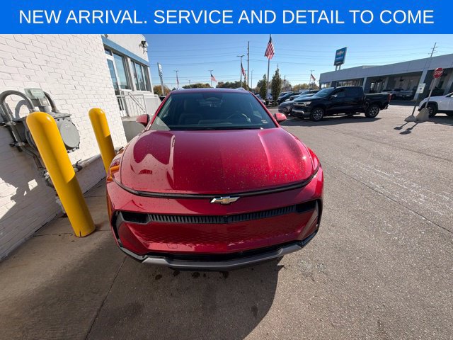 Used 2024 Chevrolet Equinox EV LT w/ LPO, All-Weather Mat Package FWD image 3