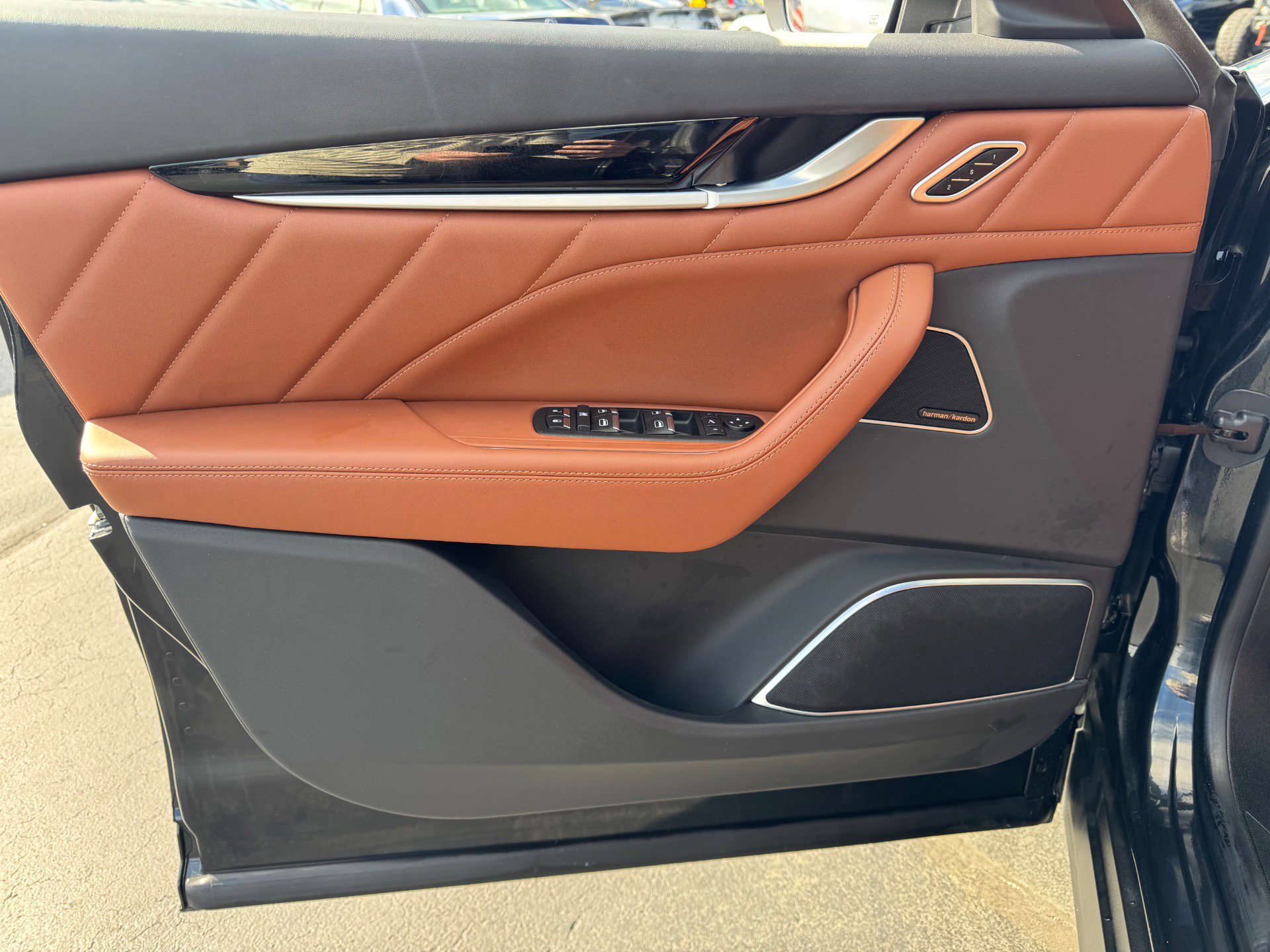 Used 2022 Maserati Levante GT image 6