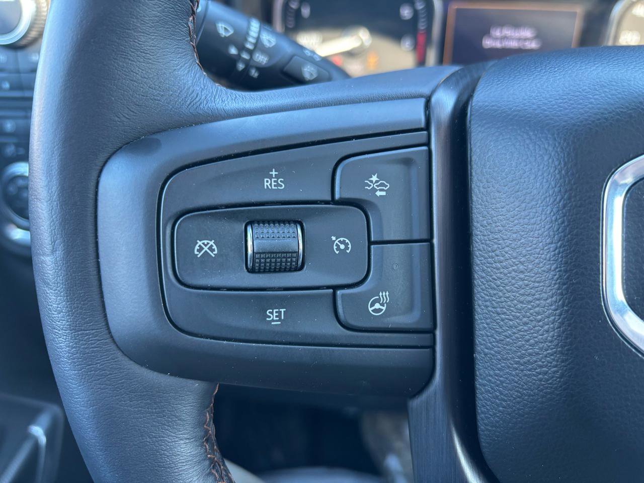 Used 2020 GMC Sierra 1500 AT4 w/ AT4 Premium Package image 21