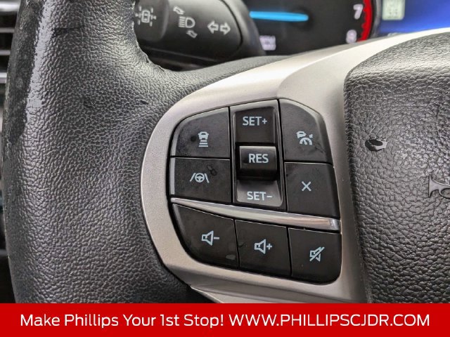 Used 2023 Ford Explorer XLT w/ Equipment Group 202A RWD image 24