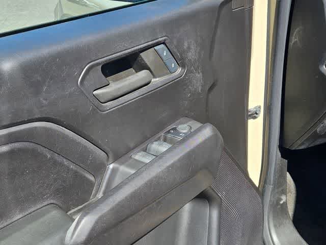 Used 2024 Chevrolet Colorado W/T RWD image 16