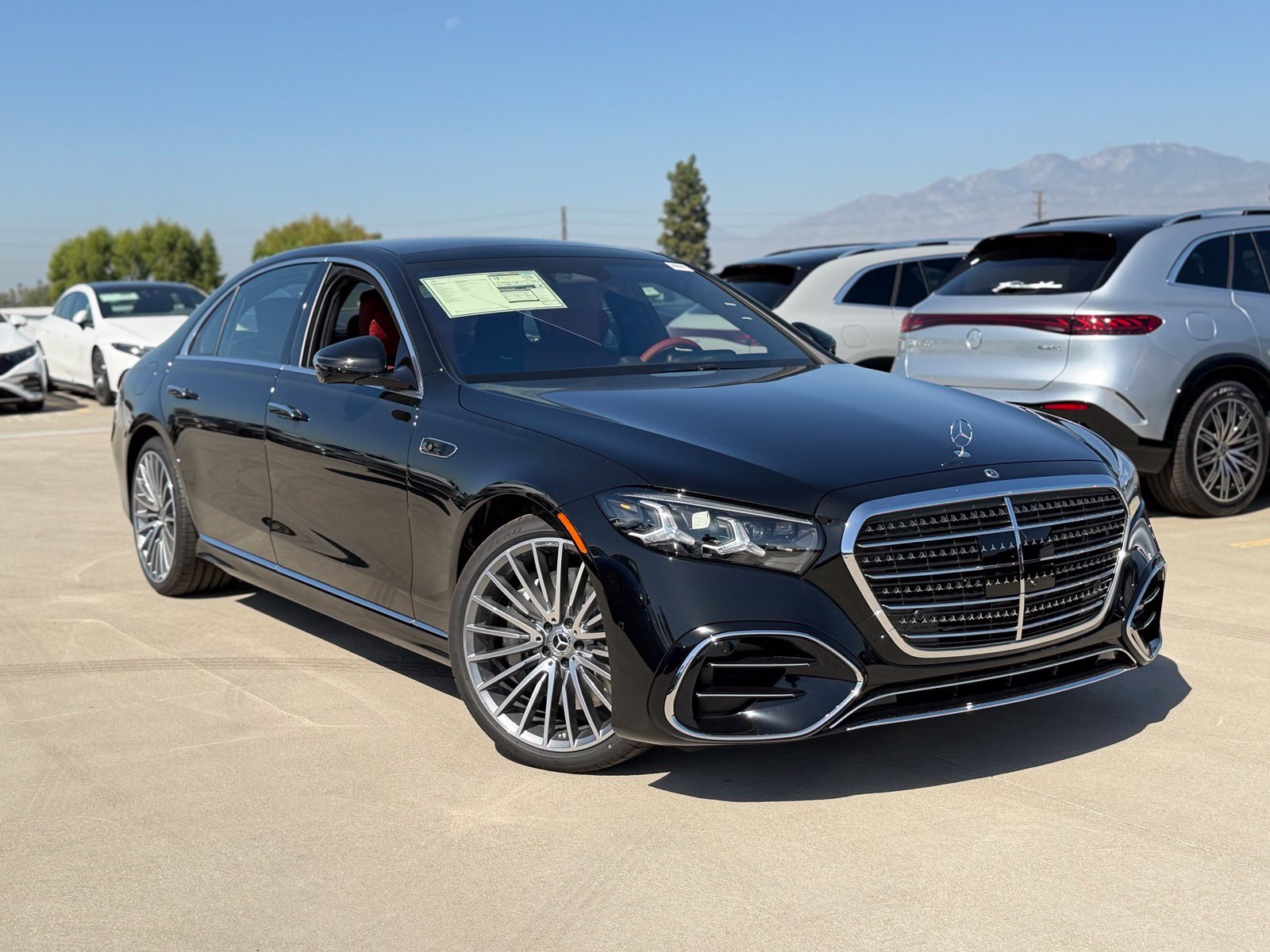 New 2027 Mercedes-Benz S 580 4MATIC Sedan image 2