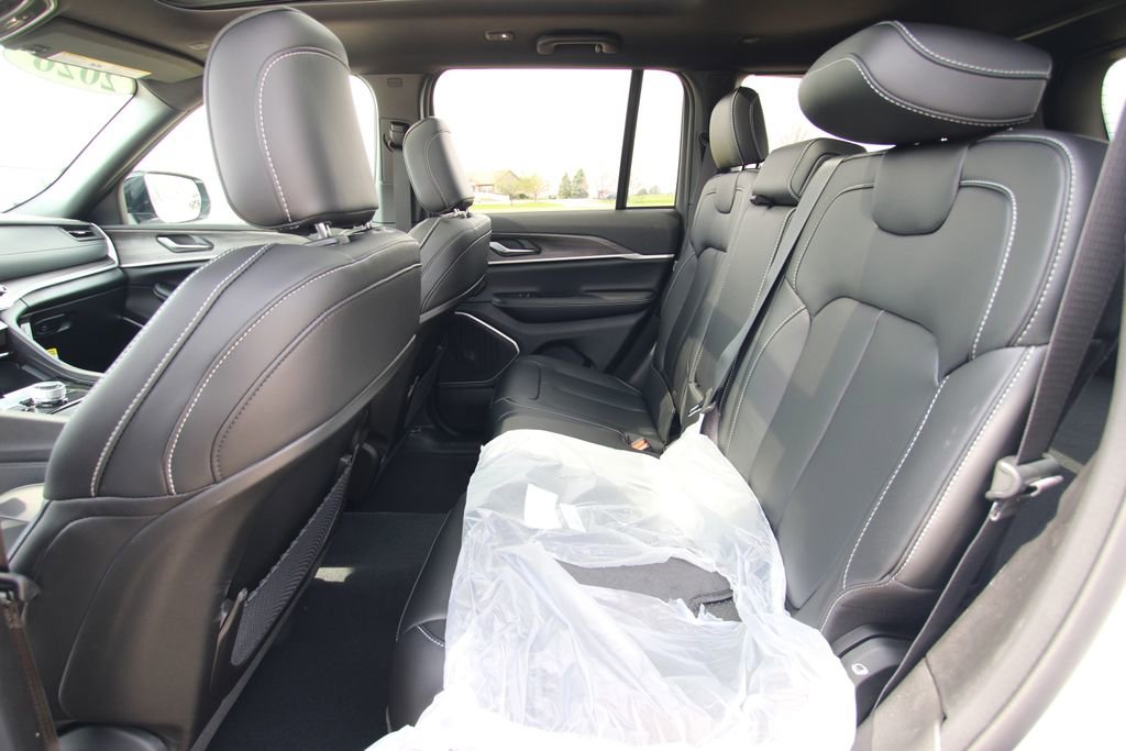 New 2026 Jeep Grand Cherokee Limited image 7