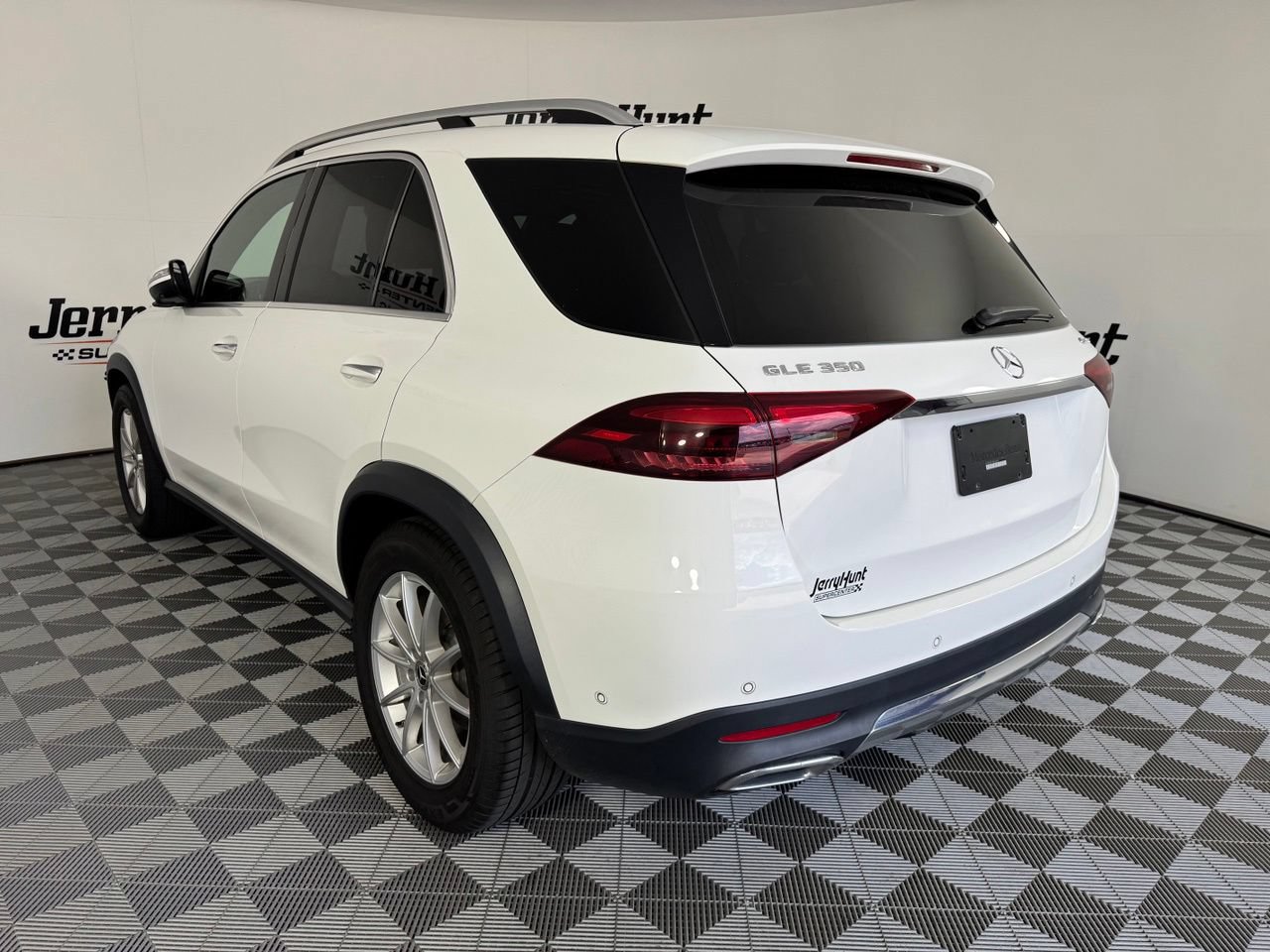 Used 2024 Mercedes-Benz GLE 350 4MATIC image 8