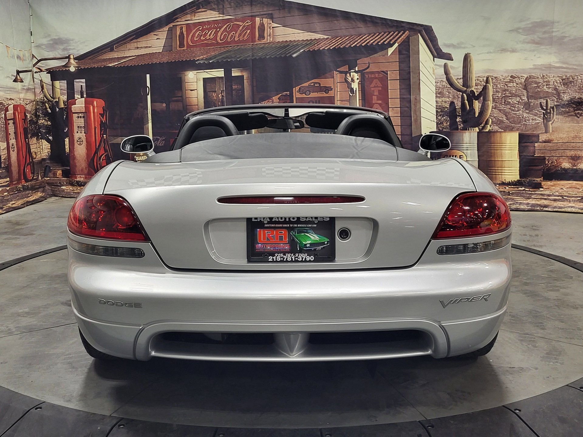 Used 2005 Dodge Viper SRT-10 image 4