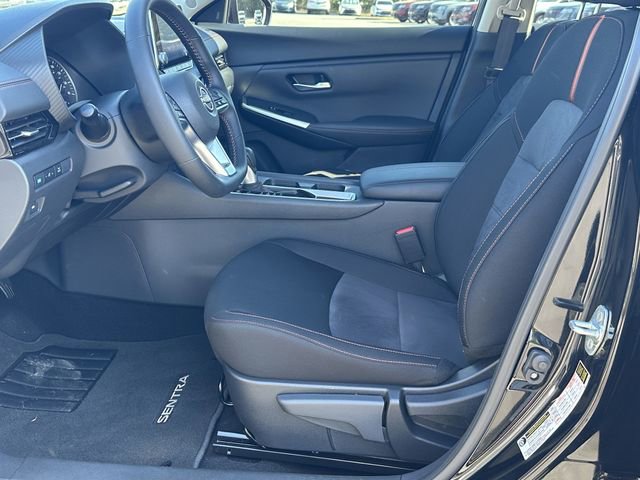 Certified 2025 Nissan Sentra SR w/ Midnight Edition FWD image 9