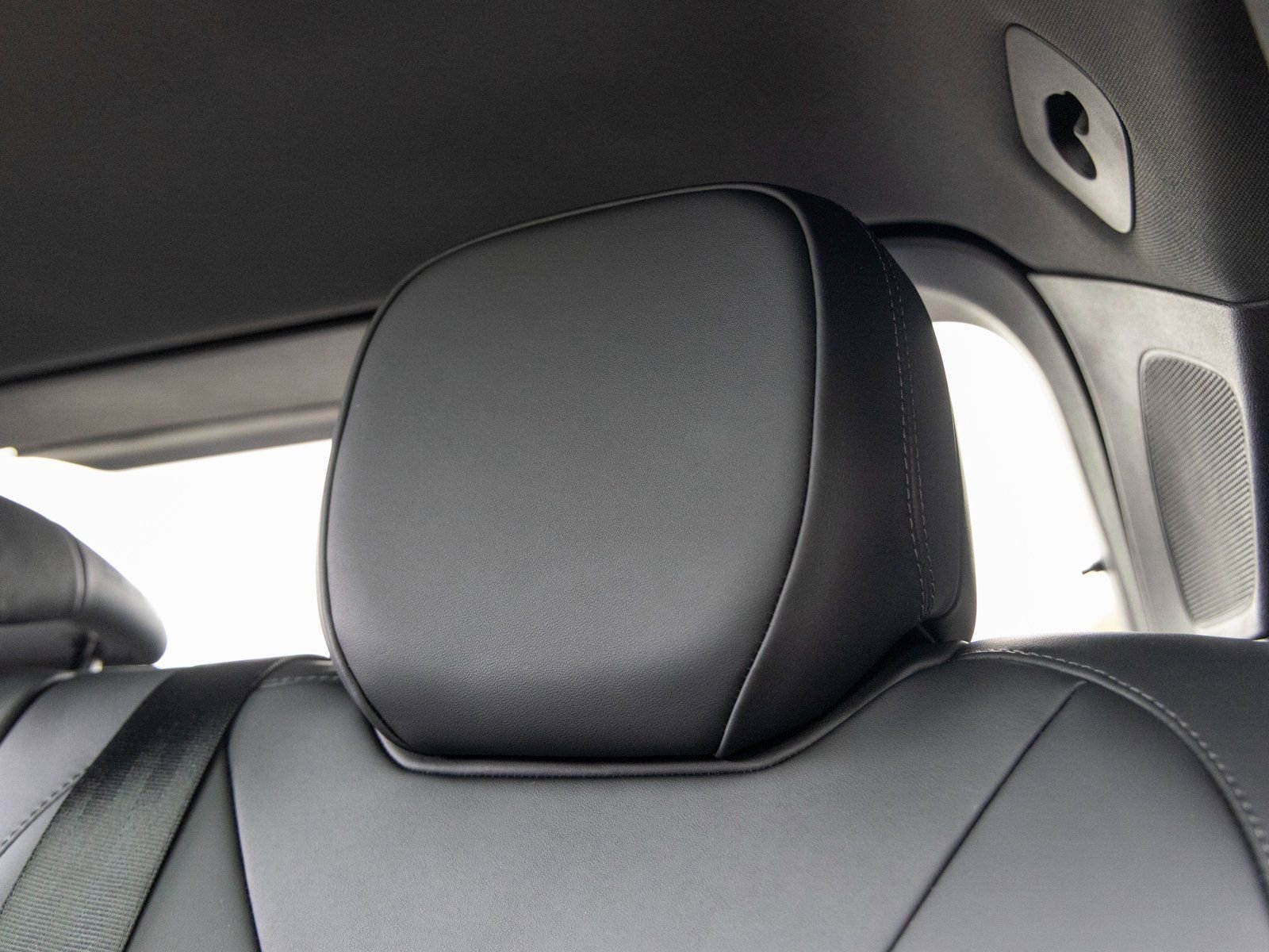 New 2026 Porsche Cayenne Coupe image 41