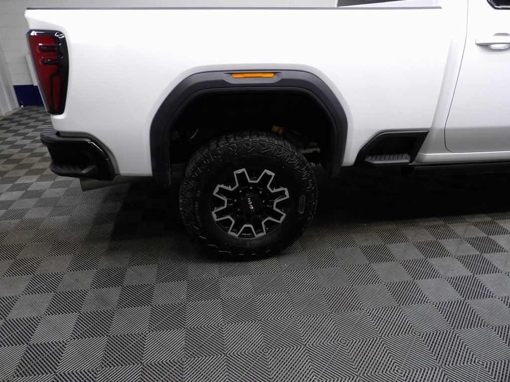 Used 2025 GMC Sierra 2500 AT4X image 40
