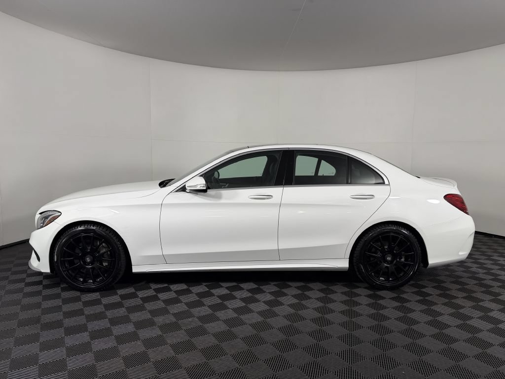 Used 2015 Mercedes-Benz C 300 4MATIC Sedan image 9