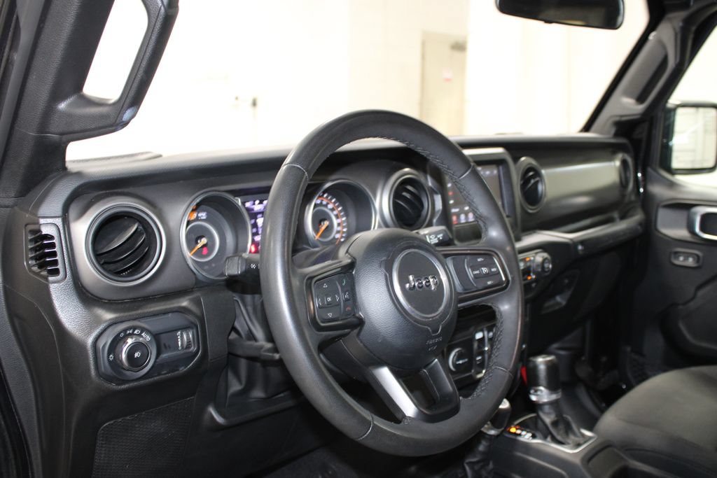 Used 2023 Jeep Wrangler Unlimited Sport AWD/4WD image 17