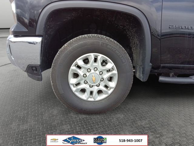 Used 2025 Chevrolet Silverado 2500 LT w/ Convenience Package image 9