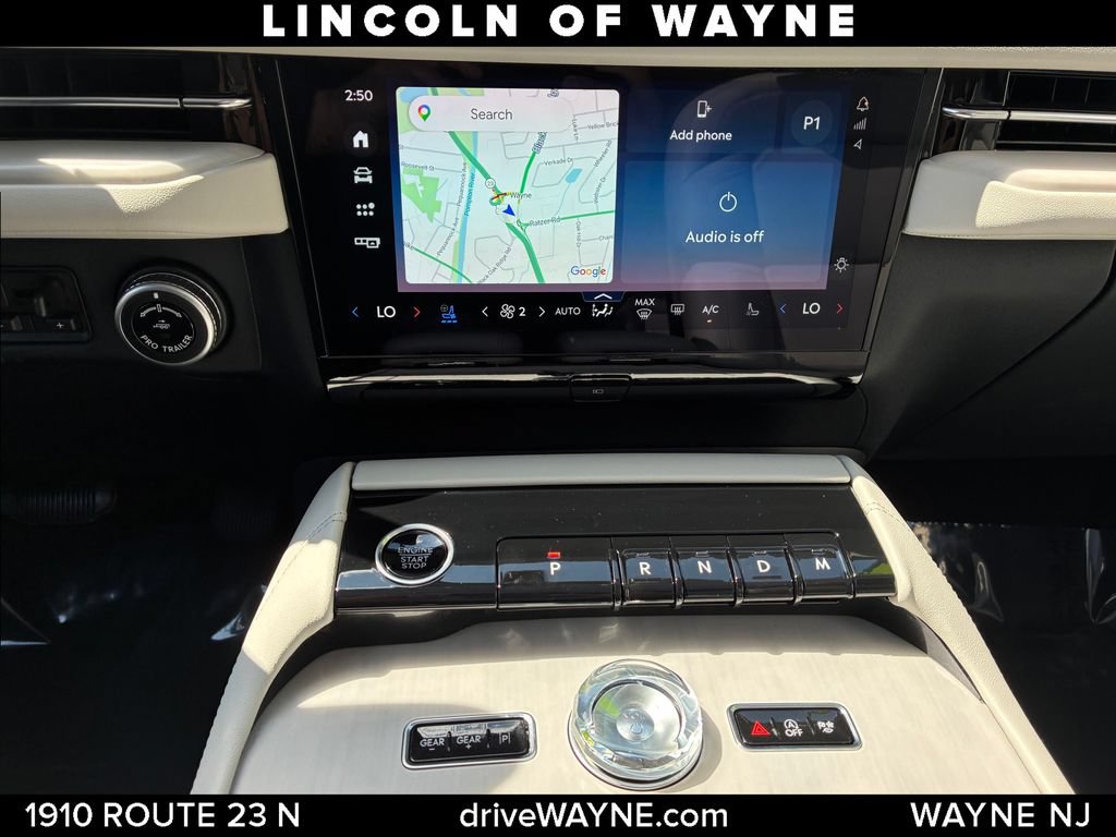 Used 2026 Lincoln Navigator Reserve AWD/4WD image 18