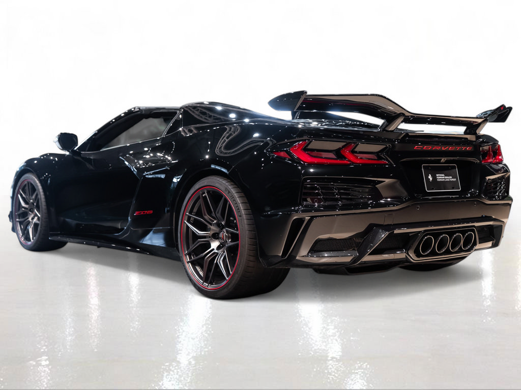 Used 2025 Chevrolet Corvette Z06 w/ Z07 Performance Package RWD image 2