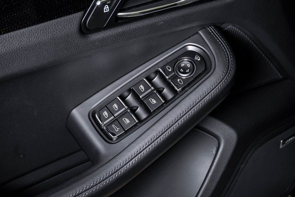 New 2026 Porsche Macan Turbo image 26