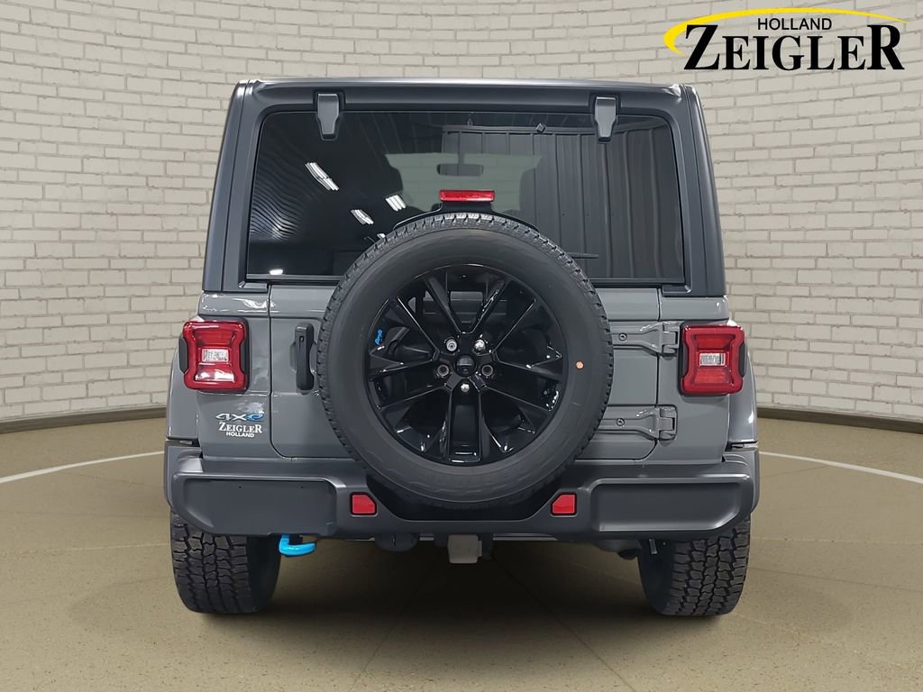 Used 2023 Jeep Wrangler Unlimited Sahara w/ Cold Weather Group image 6