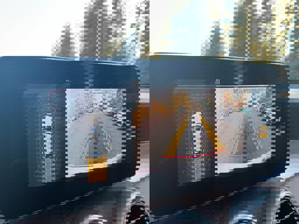 Used 2022 Mercedes-Benz GLC 300 4MATIC image 24