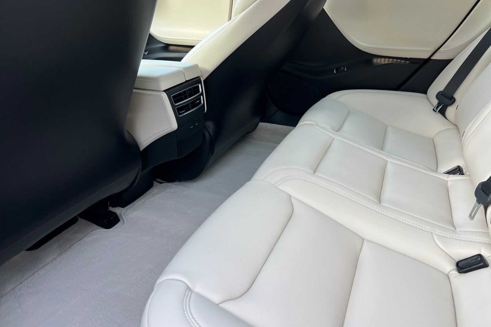 Used 2018 Tesla Model S 100D image 12