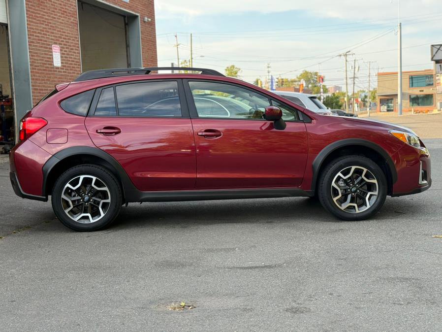 Used 2016 Subaru Crosstrek 2.0i Premium image 7