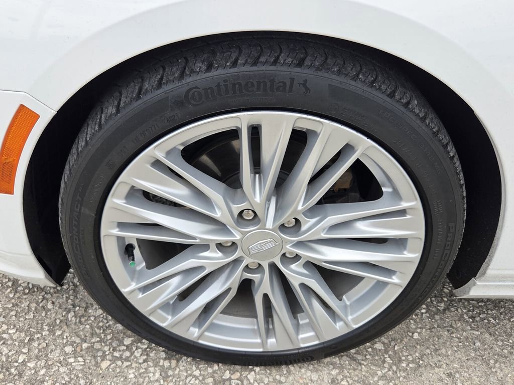 Used 2022 Cadillac CT4 Premium Luxury RWD image 10