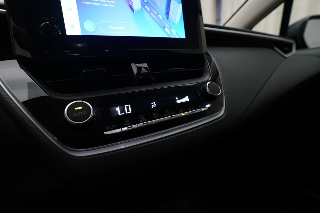 Used 2023 Toyota Corolla LE FWD image 20