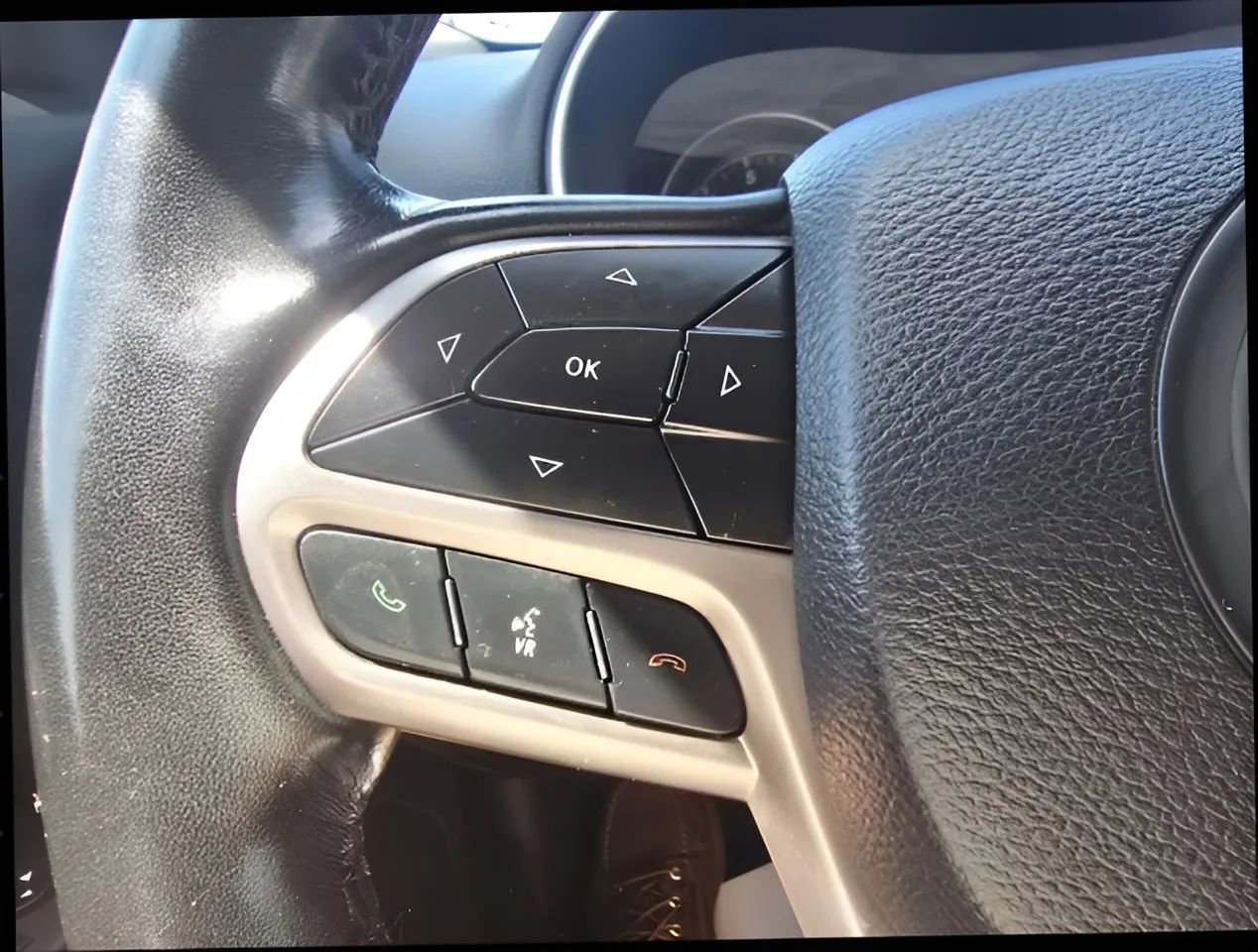 Used 2021 Jeep Cherokee Latitude Lux AWD/4WD image 22