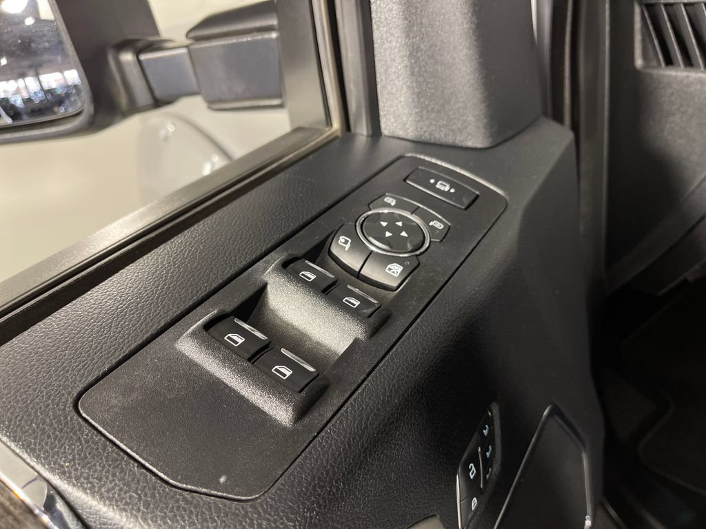 Used 2020 Ford F250 Lariat AWD/4WD image 16