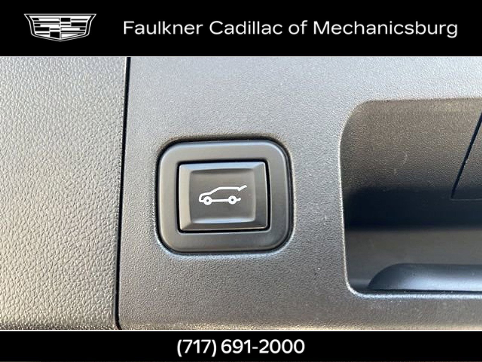 Used 2020 Cadillac XT4 Premium Luxury image 16