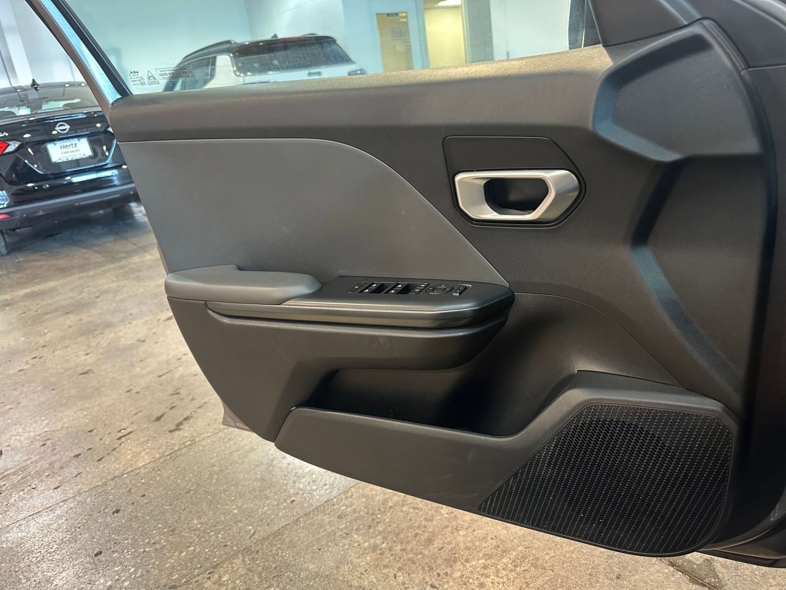 Used 2025 Kia K4 LXS image 18