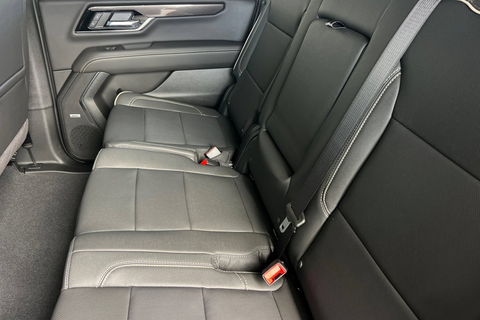 New 2026 GMC Yukon XL Elevation AWD/4WD image 9